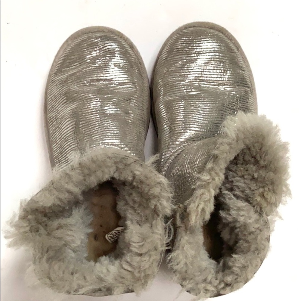 UGG Mini Bailey Button Lizard Boots - Picture 11 of 15